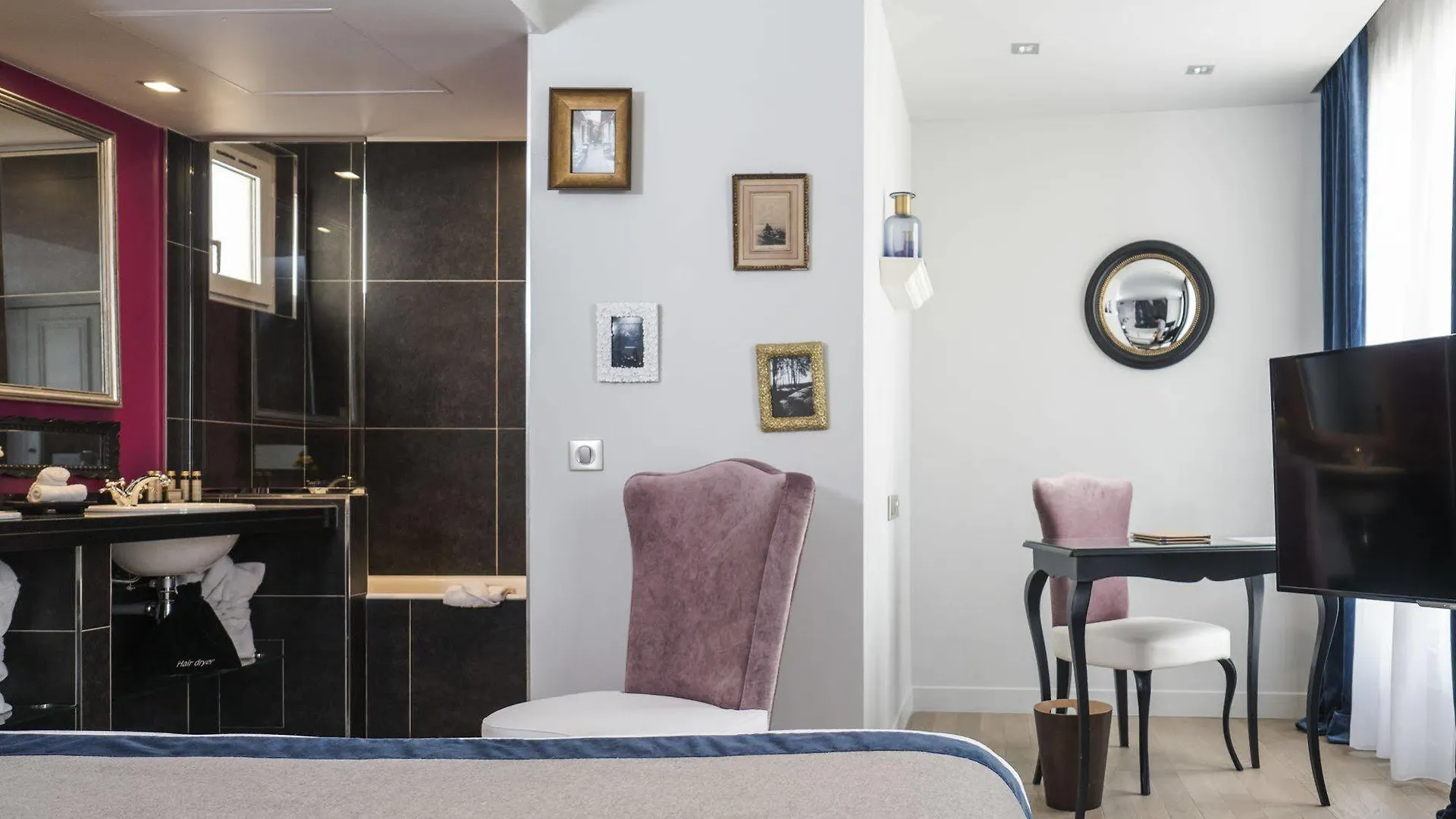***  Hotel Taylor Paris France